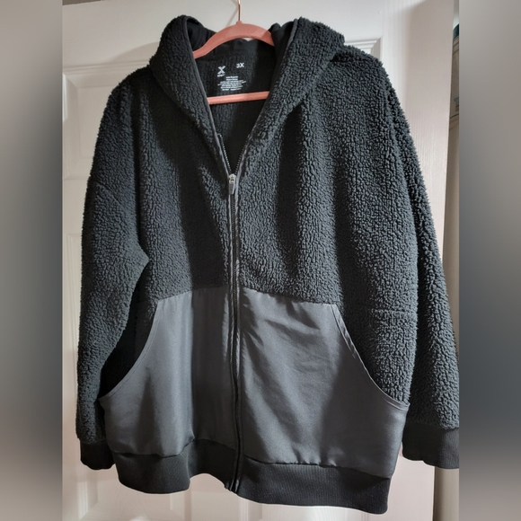 Very Warm & Cozy -Women's Zip Up Hooded Jacket- size 3x. - Picture 1 of 7